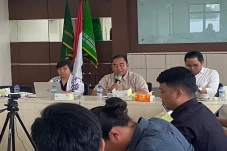 UNUSIA Gelar FGD Soal...