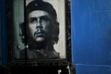 25 Kata-kata Che Guevara...