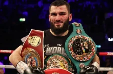 Artur Beterbiev Habisi...