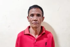 Istri Dede Lolos 2 Kali...