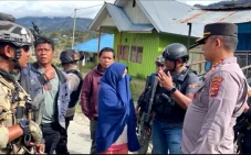 Teror KKB Tembak Pekerja...