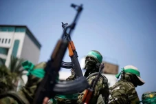 Hamas Kecam Keras Kunjungan...
