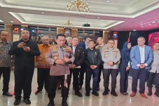 Kapolri Perintahkan...