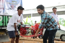 Komunitas Sopir Truk...