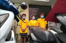 Komplotan Asal Kulonprogo...
