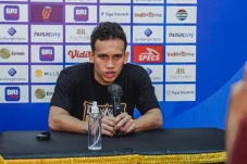 Debut di Liga 1, Egy...