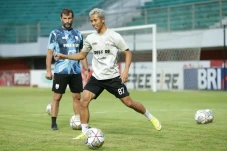 Persis Solo vs Bhayangkara...