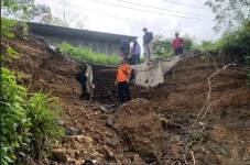 Air Drainase Meluap...