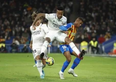 Hasil Real Madrid vs...