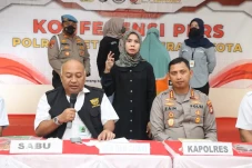 Kirim Sabu via Jasa...
