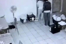 Polisi Selidiki Pasutri...