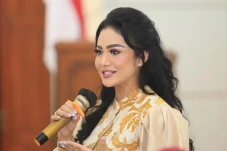 Krisdayanti Beri Ameena...