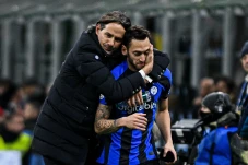 Inter Milan Kalahkan...