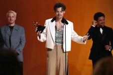 Harry Styles Sabet Best...