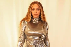 Profil Beyonce dan Catatan...