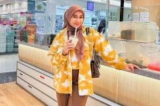 Datangi Rumah Wanita...