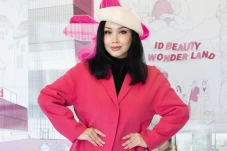 Wajah Titi DJ Masih...