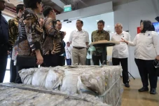 Sampah Plastik jadi...