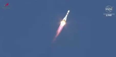 Rusia Luncurkan Kargo...