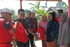 Aksi Sosial DPC PDI...