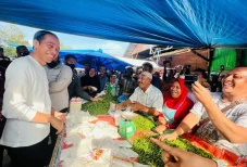 Blusukan ke Pasar Batuphat...