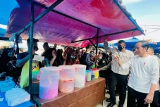 Jokowi Minta Pasar Tradisional...