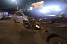 Sopir Hilang Kendali,...