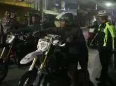 19 Motor, 11 Botol Miras...