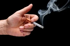 Asap Rokok yang Menempel...