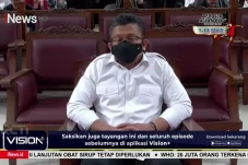 Makna Kemeja Putih Ferdy...