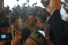 Anies Baswedan Hadiri...