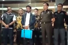 Diperiksa Kejagung 9...
