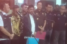 Kejagung Cecar Menkominfo...