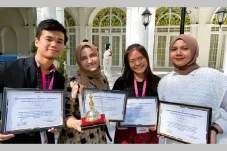 Mahasiswa FKUI Juara...
