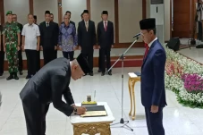 Dicopot dari Wali Kota...