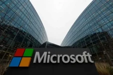 Microsoft Bubarkan Tim...