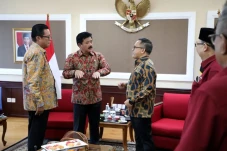 Bertemu MenPANRB, Menteri...