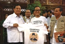 Dapat Dukungan dari...