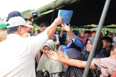 Resmikan Sumur Air Bersih...