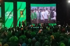 Presiden Jokowi dan...