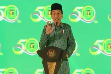 Jokowi Yakin PPP Raih...