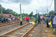 Warga Banten Tewas Tertabrak...