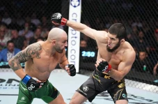 Islam Makhachev Terima...