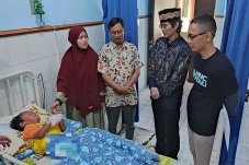 Banyak Bantu Warga Pra...