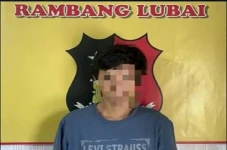 Pelaku Curat 50 Tabung...