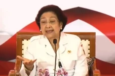 Megawati Sindir Ibu-ibu...