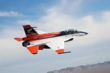 Dikendalikan AI, Jet...