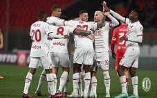 Hasil Monza vs AC Milan:...
