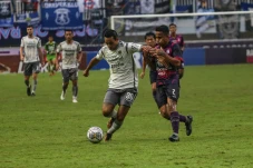 Persib 3 Kali Jebol...