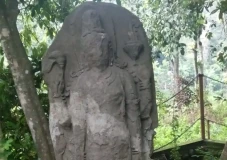 Arca Batara Wisnu di...